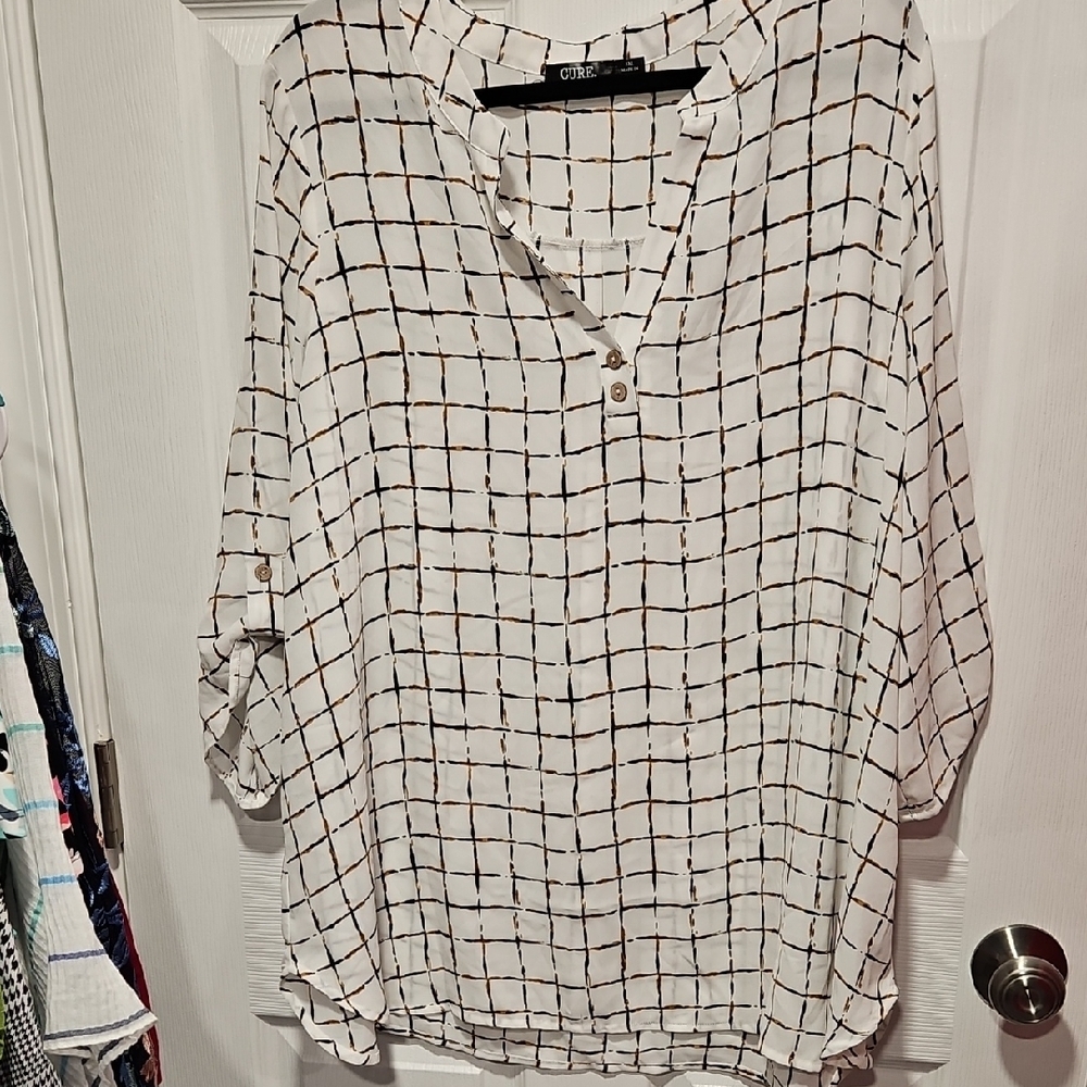 Chic White and Black Grid Women's Blouse